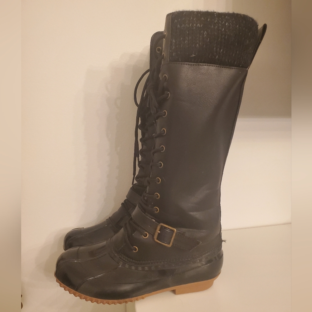 Black Lace-Up Women's Duck Boots